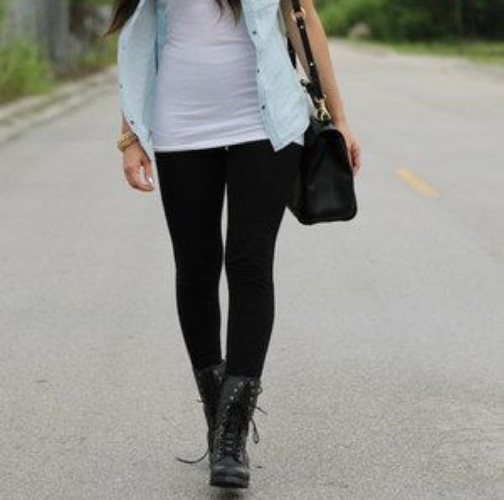 EXPRESS black leggings